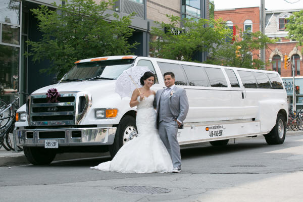 30 Passenger Mississagua Ford SUV Limo